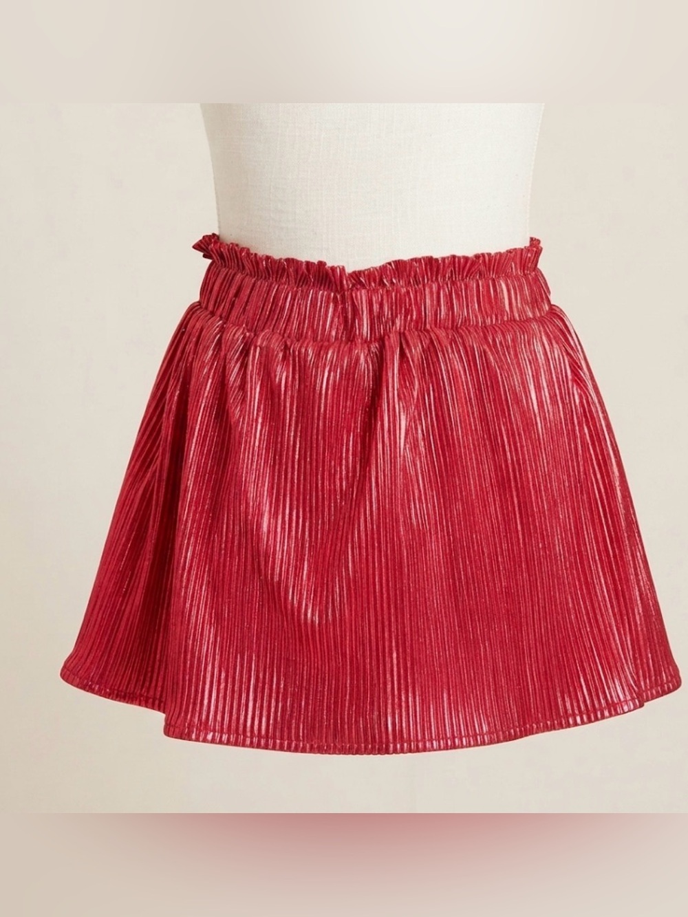 Like New! QUEEN OF SPARKLES Girls Metallic Silver and Red Pleated Skort Large